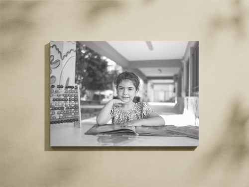 Free_Canvas_Mockup_1-2