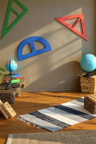 freepik__assistant__79346